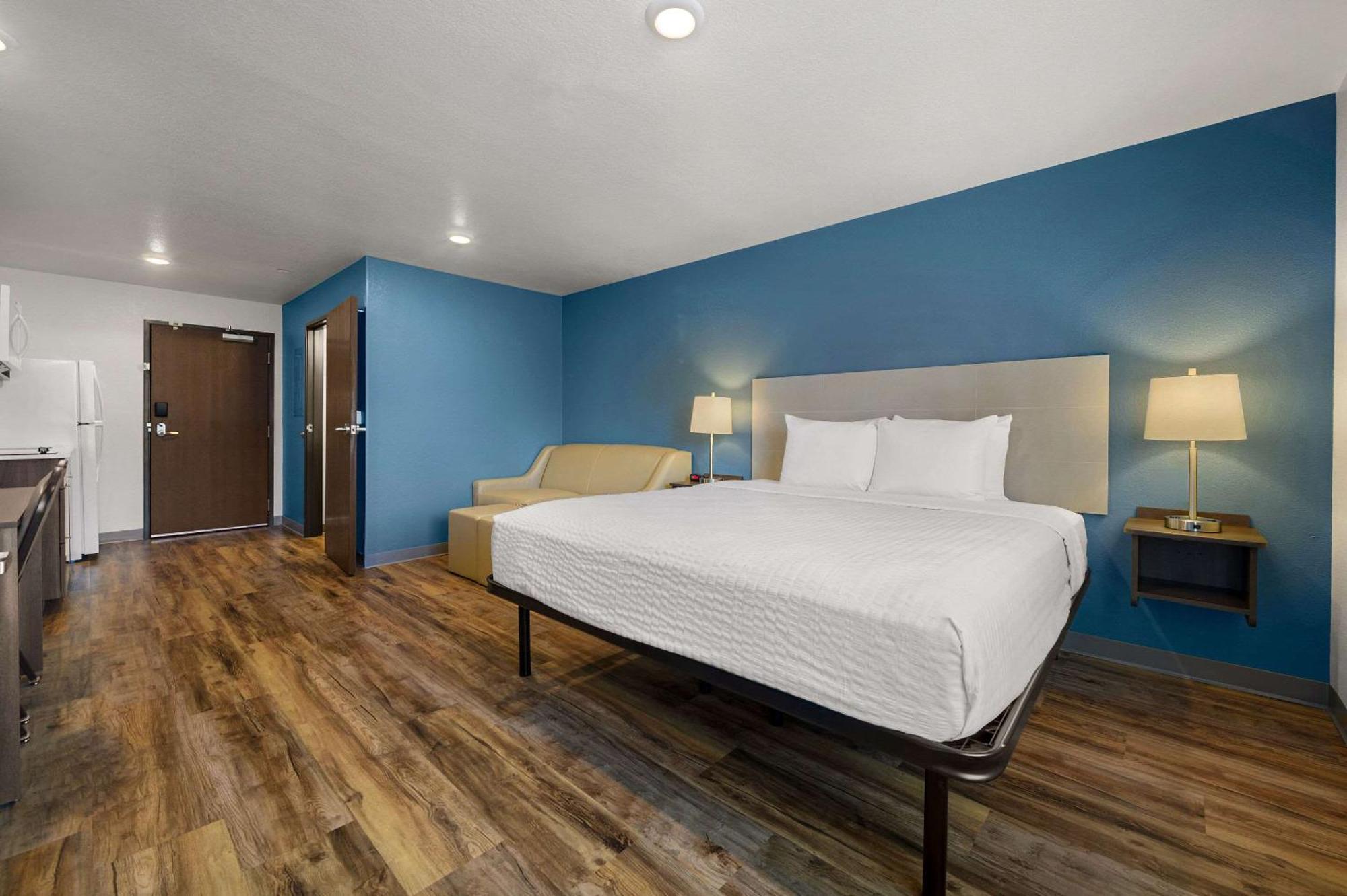 Woodspring Suites Yorktown Newport News Exterior photo