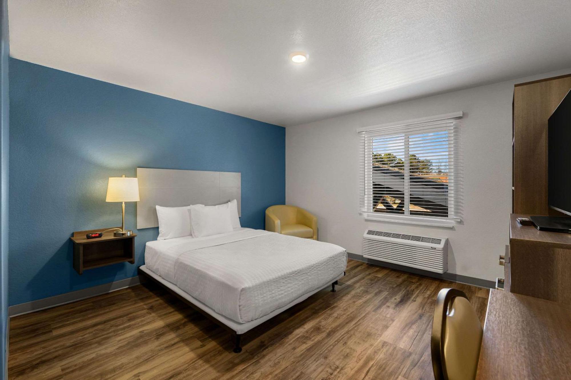 Woodspring Suites Yorktown Newport News Exterior photo